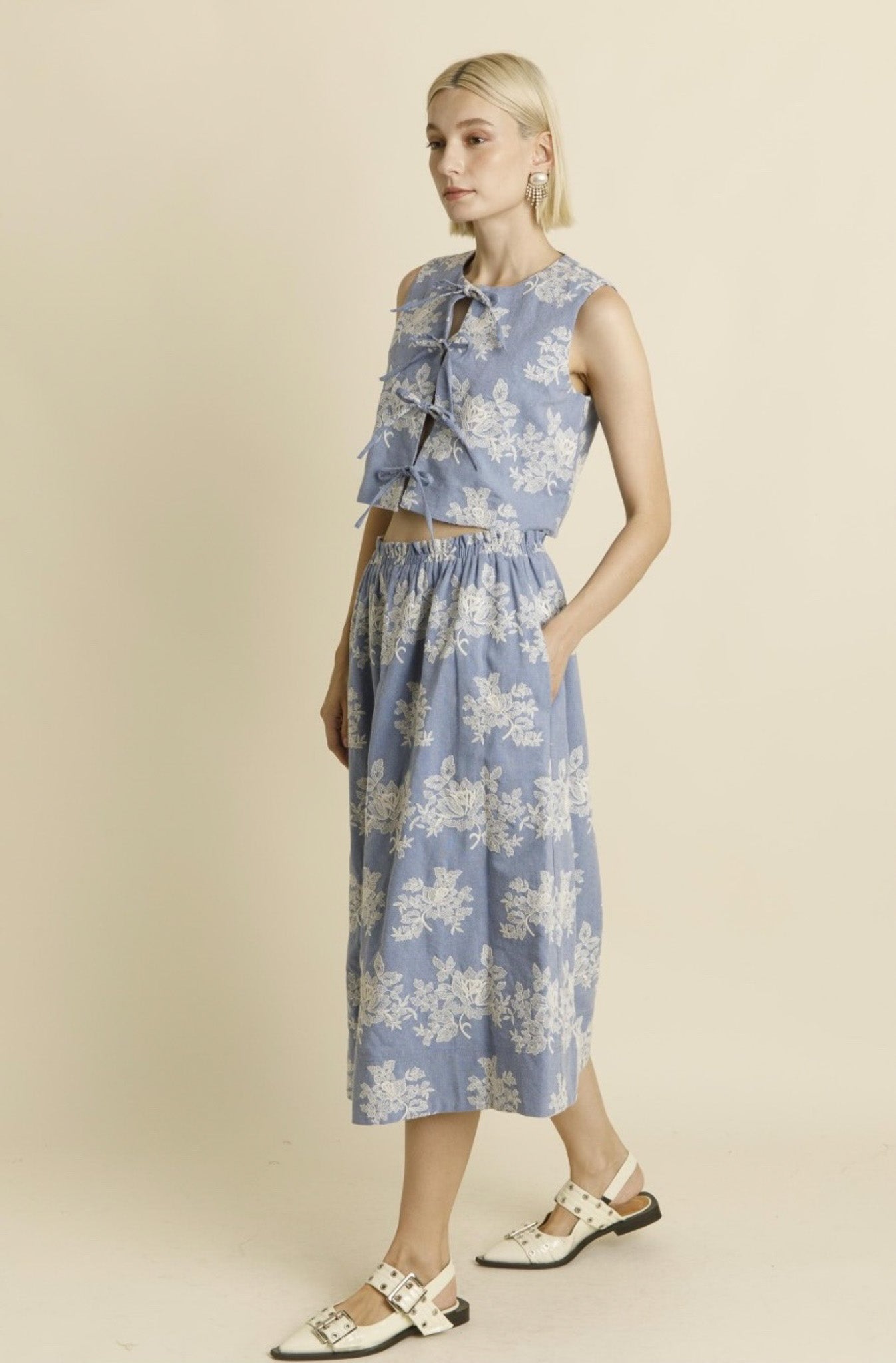 Aureum Embroidered Vest