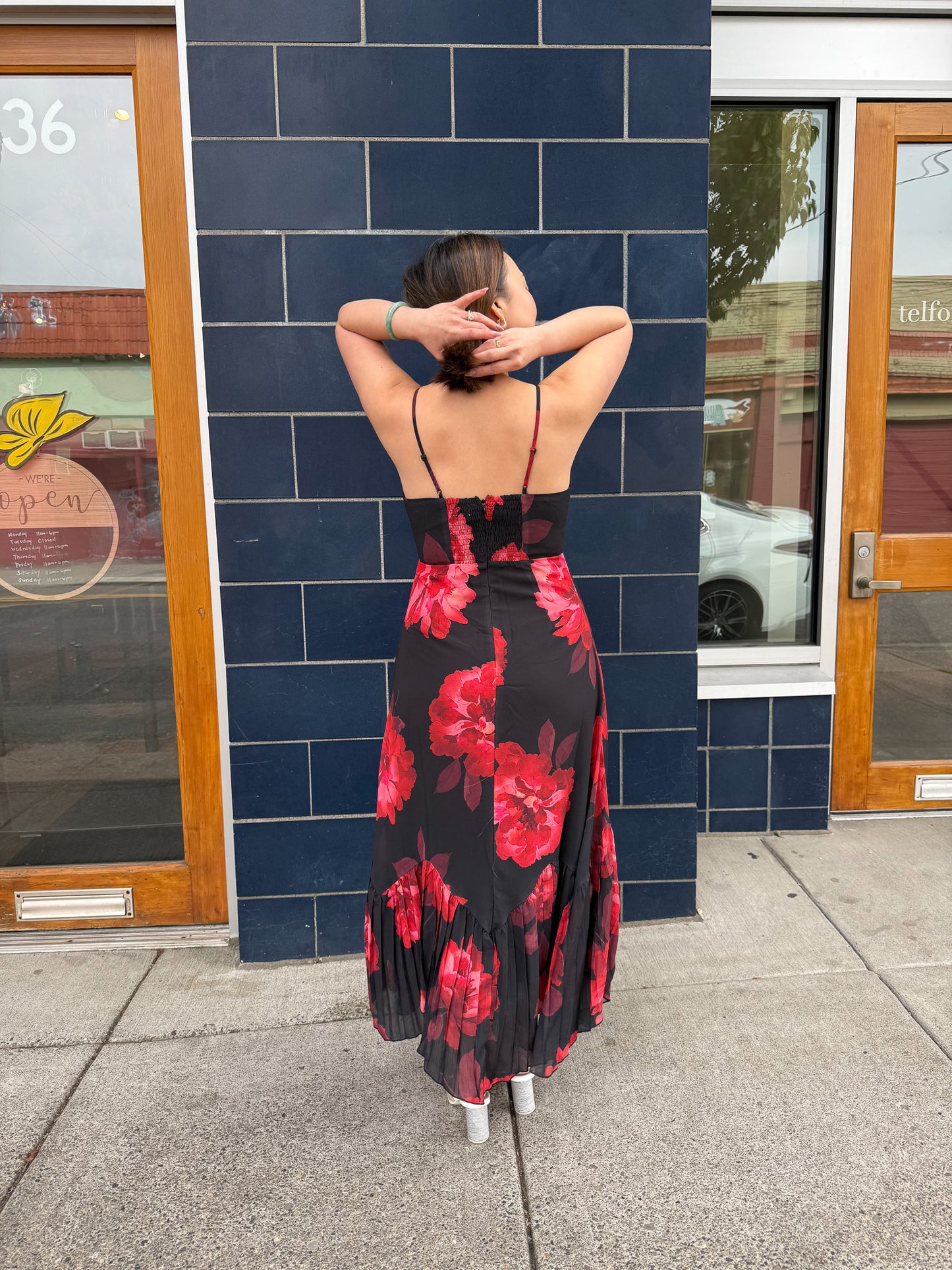 Scarlet Melody Midi Dress