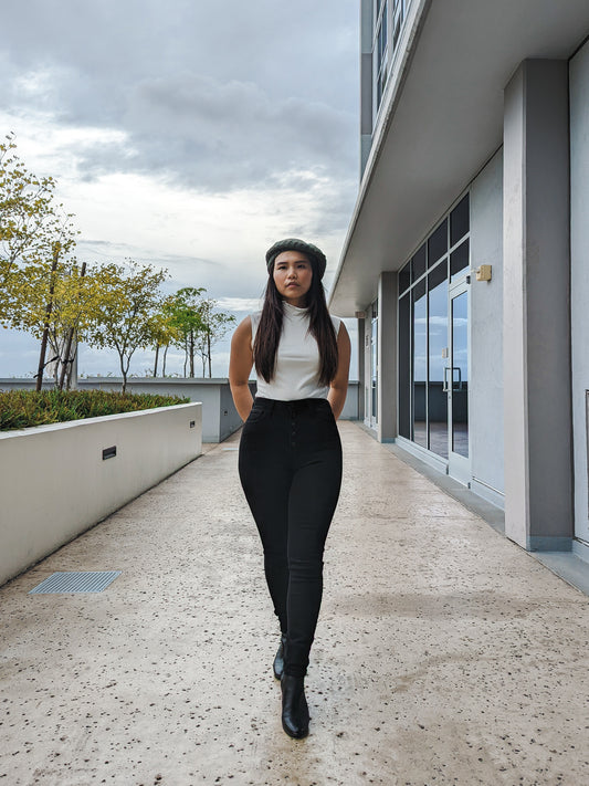 WBLK - HR Classic Button Down Skinny