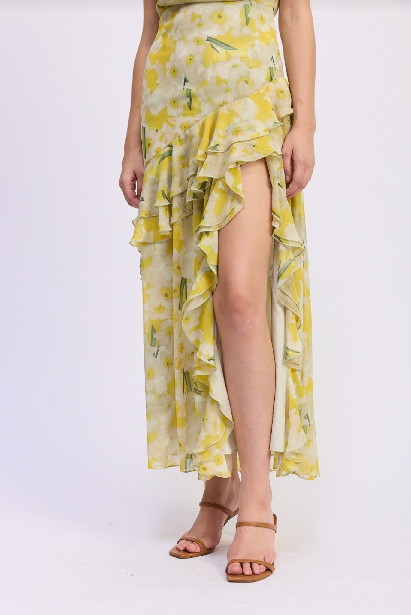 Daffodil Asymmetric Twist Cowl