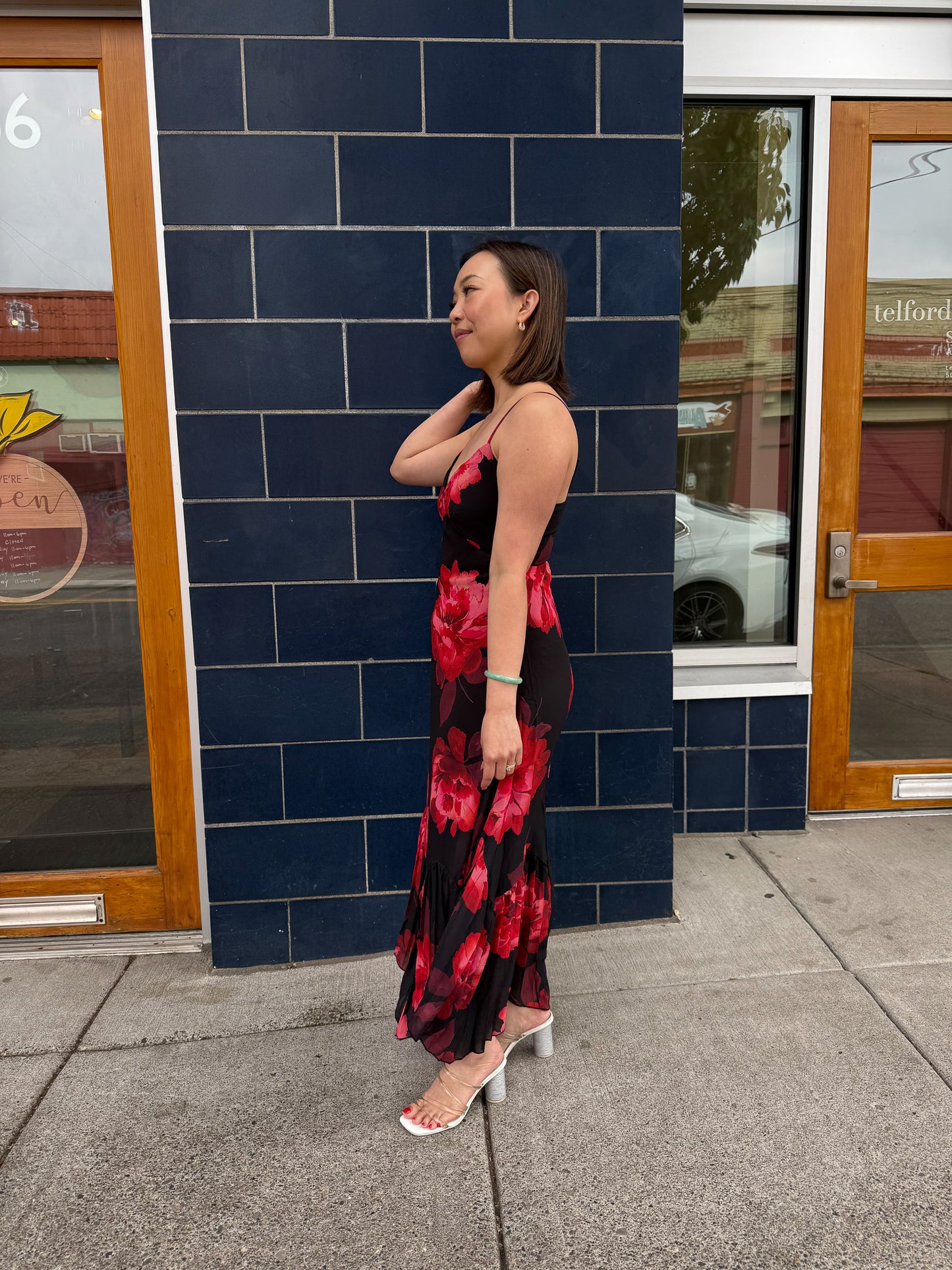 Scarlet Melody Midi Dress