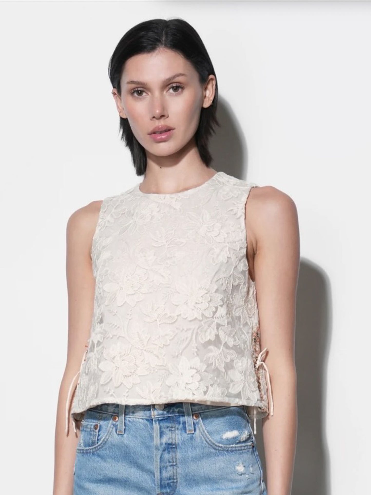 Alba Sleeveless Top