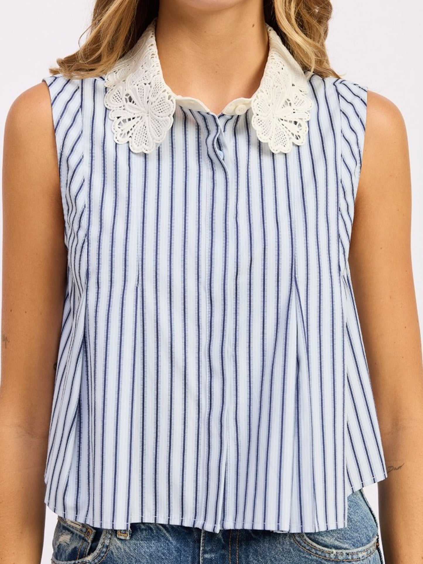 Embroidered Collar Pleat Top